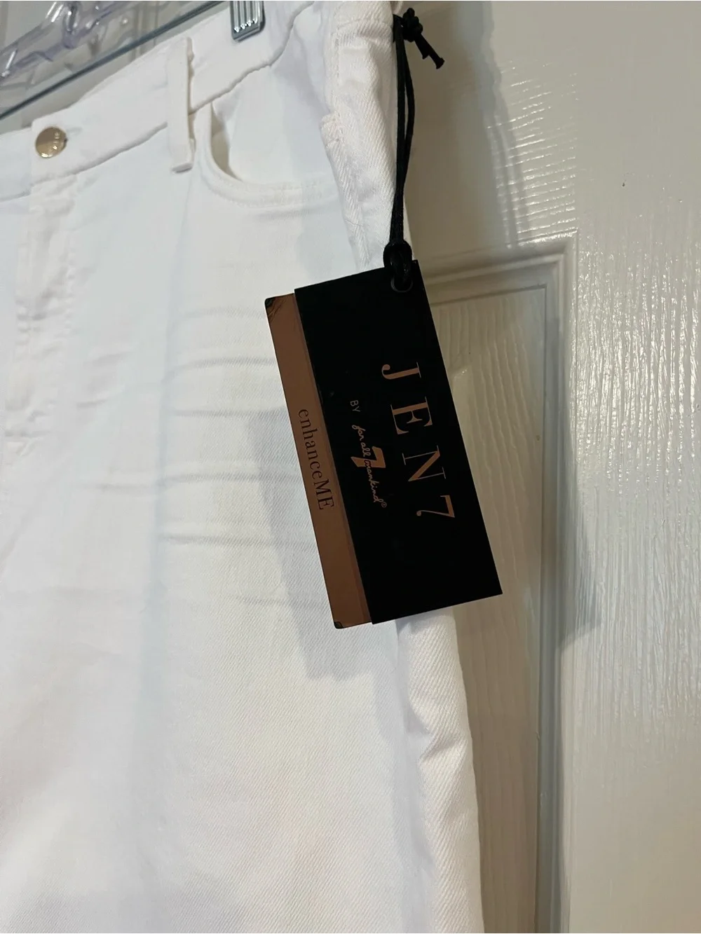 Jen 7 classic white